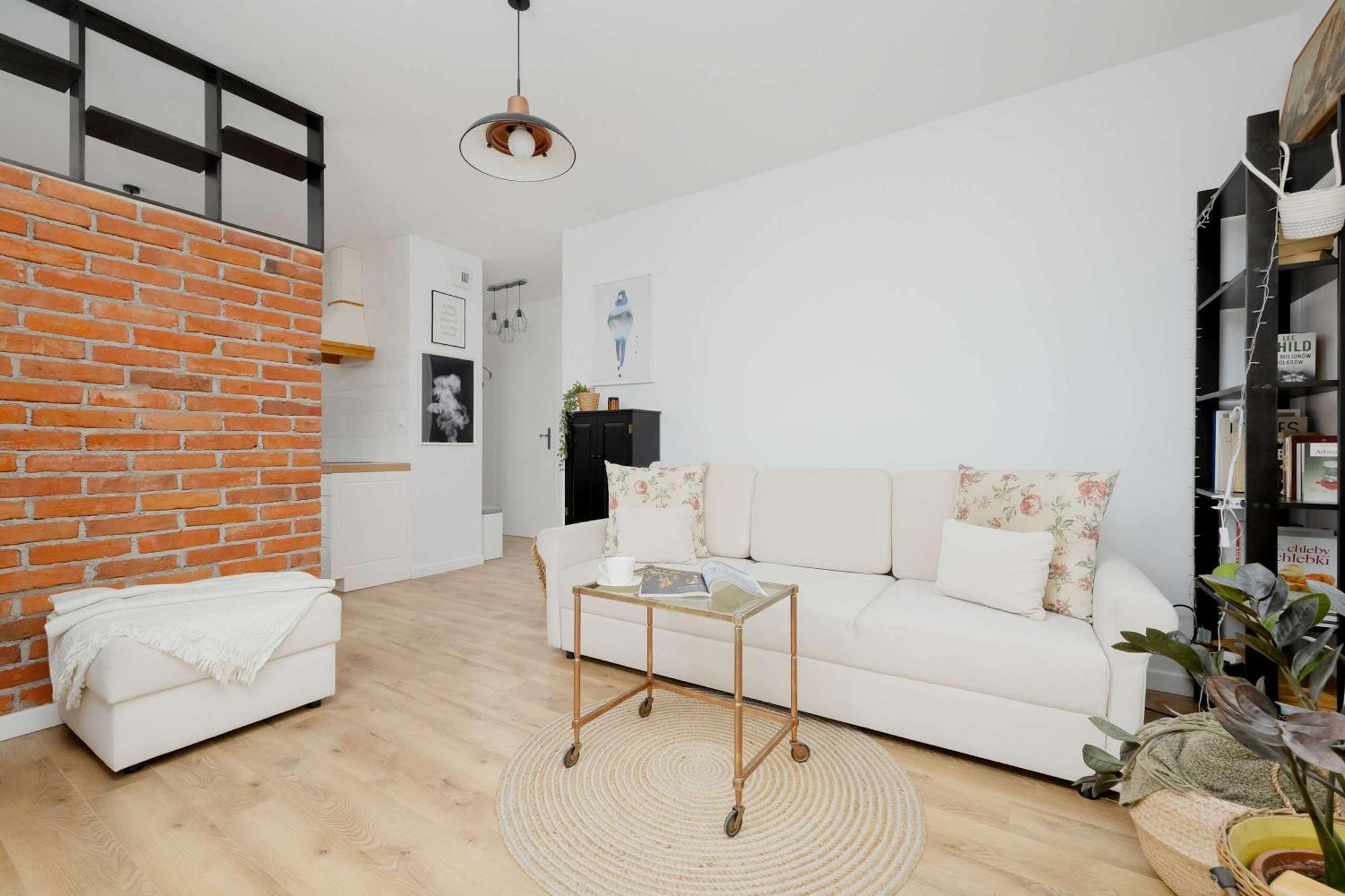 With Parking And Garden Near The Pge Stadium In By Renters *