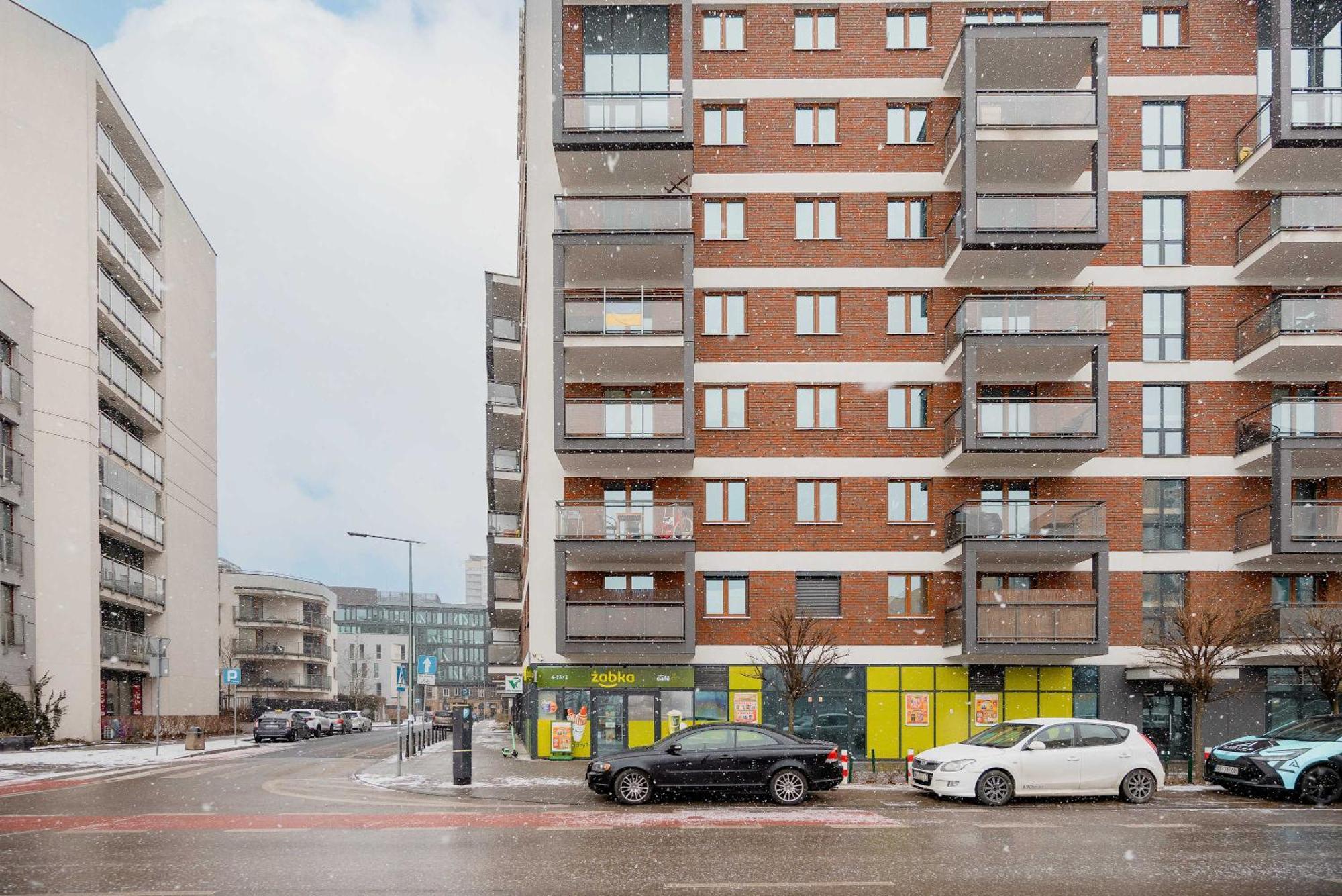 Lägenhet With Parking And Garden Near The Pge Stadium In By Renters Warszawa